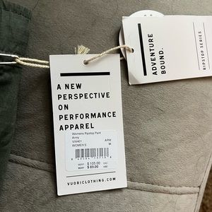 Vuori womens rip stop pants - new with tags and never worn